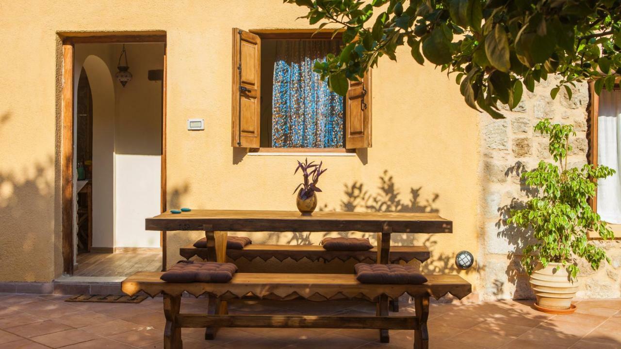 Villanonna Suites & Hamam Rhodes City Kültér fotó